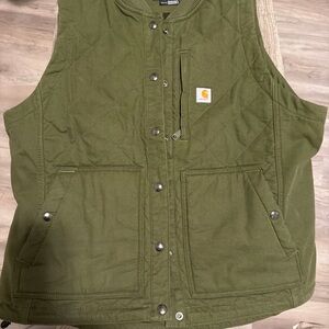 Carhartt Green Quilted Vest, relaxed fit and rugged flex size XL (16-18)